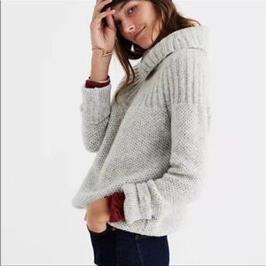 Madewell Cowllneck Wool blend Pullover Sweater in Light Heathered Cream-Medium